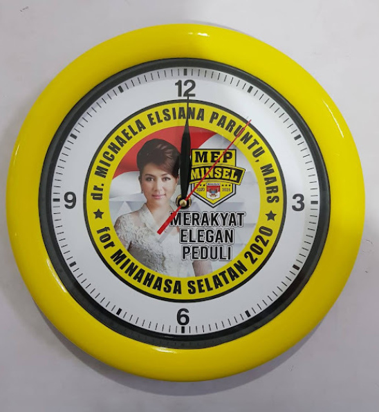 Jam dinding Kuning 30 cm 